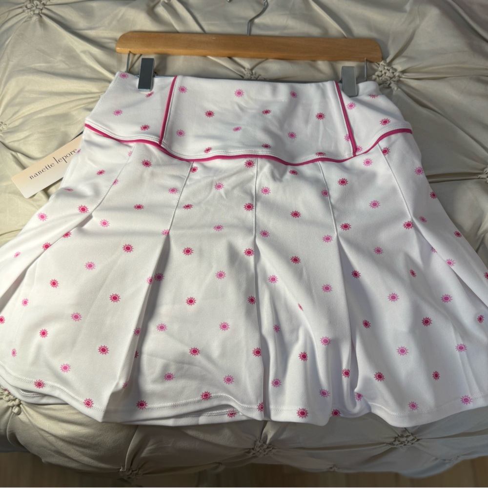 NWT Nanette Lepore White Tennis Skirt Skort w Hot Pink Sunbursts Size Small - Picture 15 of 15